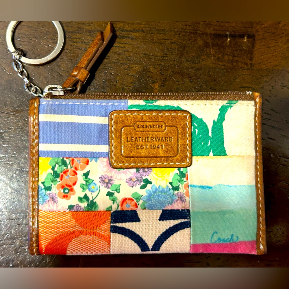 2006 Coach Hamptons Patchwork Mini Cardholder Wallet 🌷